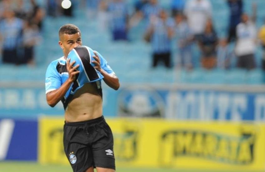 Grêmio sofre, mas vira sobre o Brasil e ganha primeira em 2018 