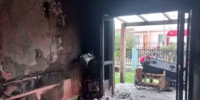 Raio atinge residência e causa incêndio no RS          