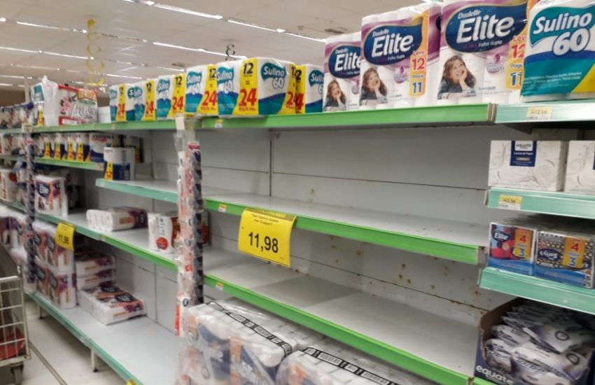 Alguns supermercados já estão com prateleiras vazias em Camaquã 
