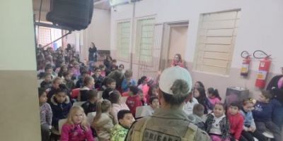 Brigada Militar ministra palestra aos alunos da Escola José Antônio Netto