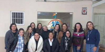 Escola infantil de Camaquã recebe visita de professores da UFPel