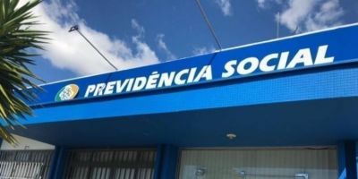 Governo brasileiro antecipa 13º salário de aposentados e pensionistas    