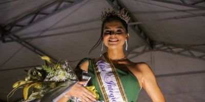 Rio-grandina Emilly Baumbach conquista o título binacional Miss Integração 2024