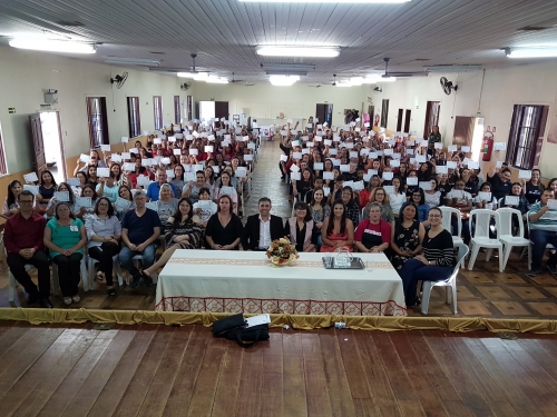 Centro de Geração de Renda forma 208 alunos em Camaquã